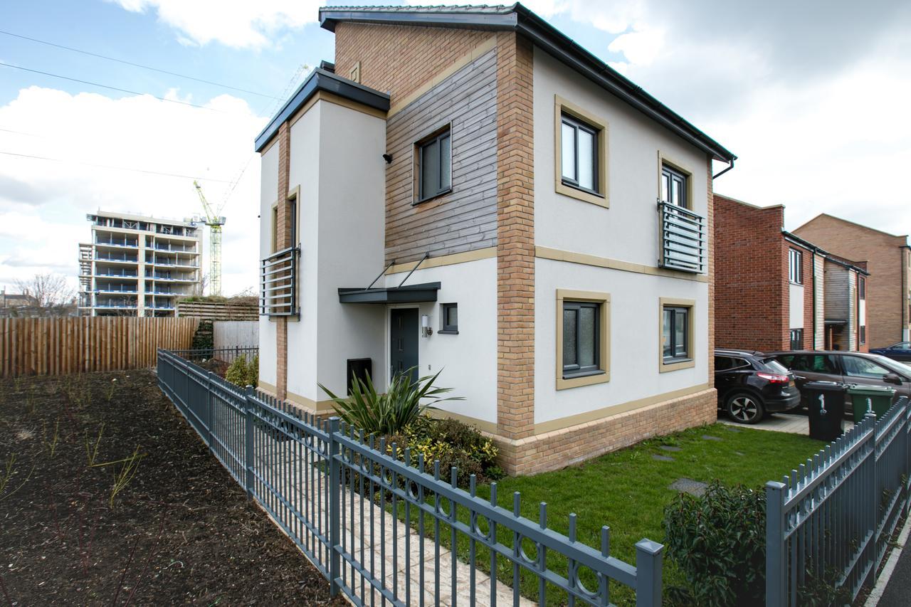 Kvm - Quayside House Villa Peterborough Exterior photo